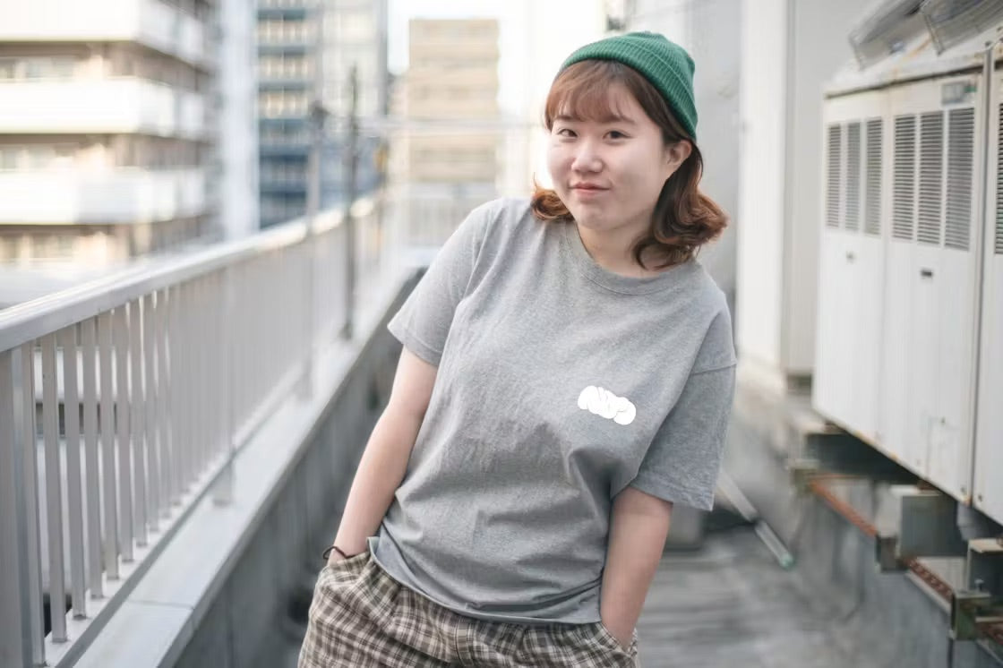 ベロンTシャツ